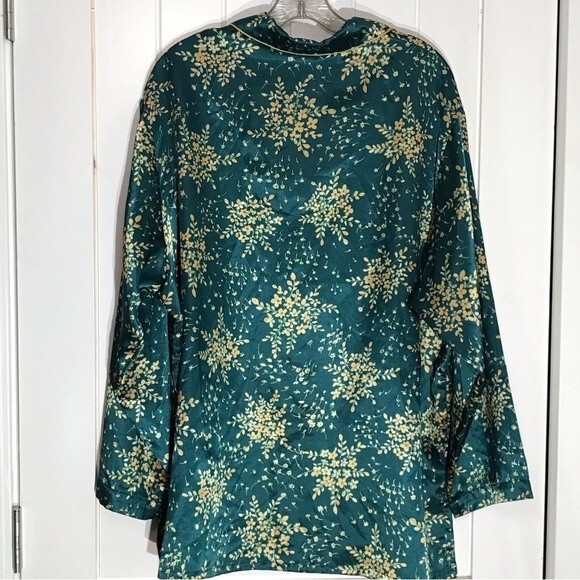 Gilligan & O'Malley Silky Collared Button Front Loungewear Pajama Top Green Gold - Picture 6 of 8